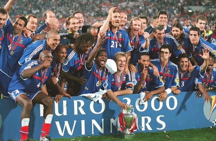 צרפת זוכה ביורו 2000